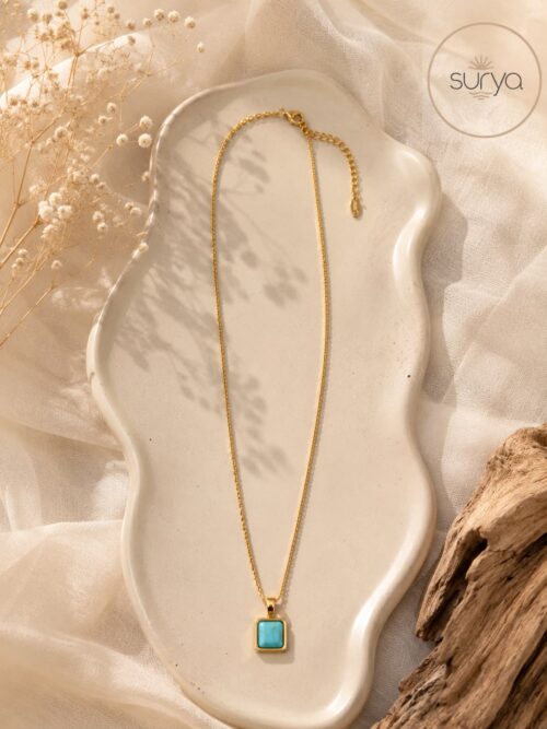 Collar oro cuadrado turquesa